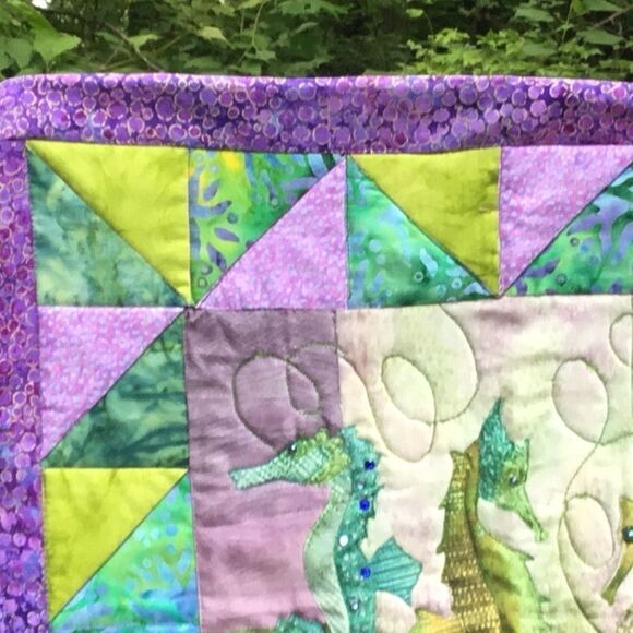 NWT. Hand Crafted Quilted Sea Horse Wall Hanging - Picture 4 of 8